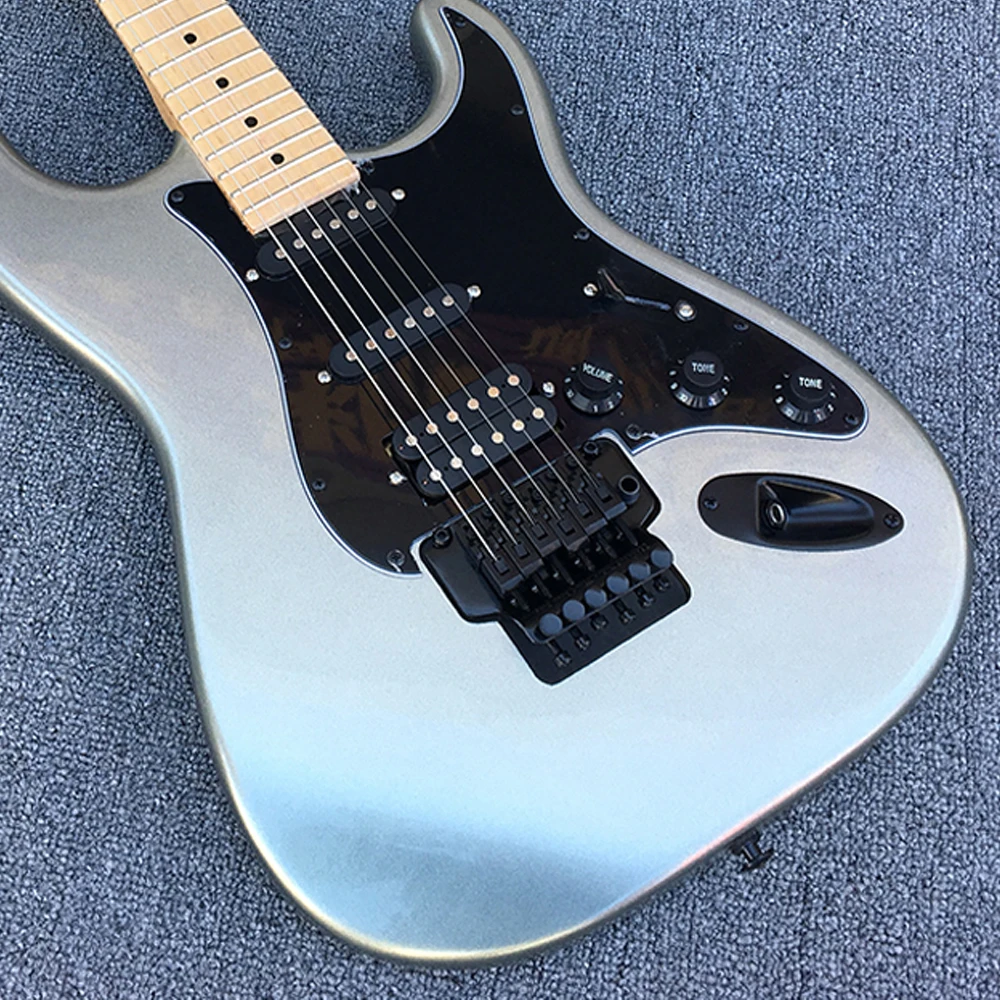 2019 Custom shop,Floyd rose ST style electric guitar,Real picture,free shipping
2019 Custom shop,Floyd rose ST style electric guitar,Real picture,free shipping