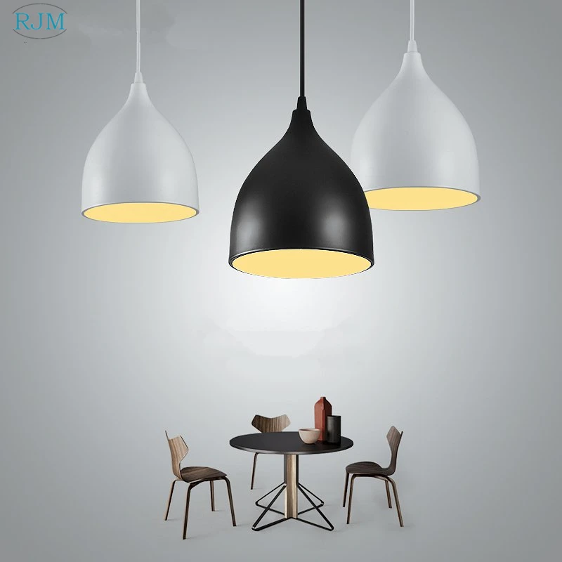Nordic Simple Modern Iron Pendant Lights Creative Black Three Heads Pendant Lamps for Living Room Bar Restaurant Lights Decor 
Nordic Simple Modern Iron Pendant Lights Creative Black Three Heads Pendant Lamps for Living Room Bar Restaurant Lights Decor