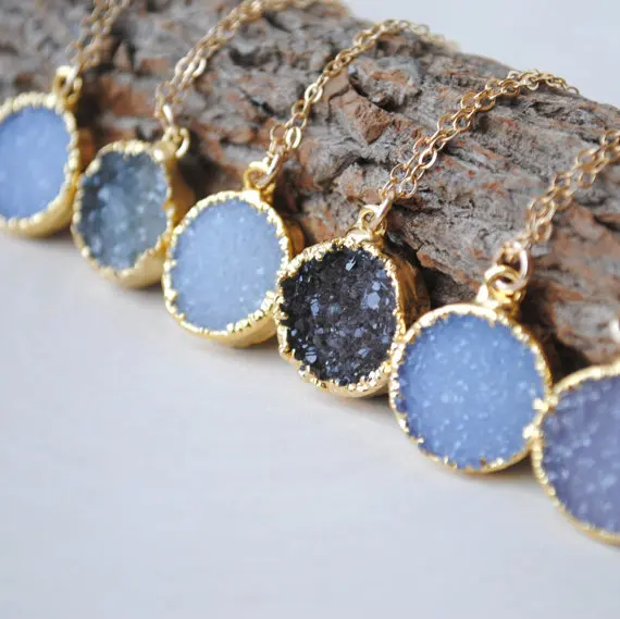 Hot!Natural round pendant druzy at gate necklace elegantly with gold trim on edged WT-N236
Hot!Natural round pendant druzy at gate necklace elegantly with gold trim on edged WT-N236