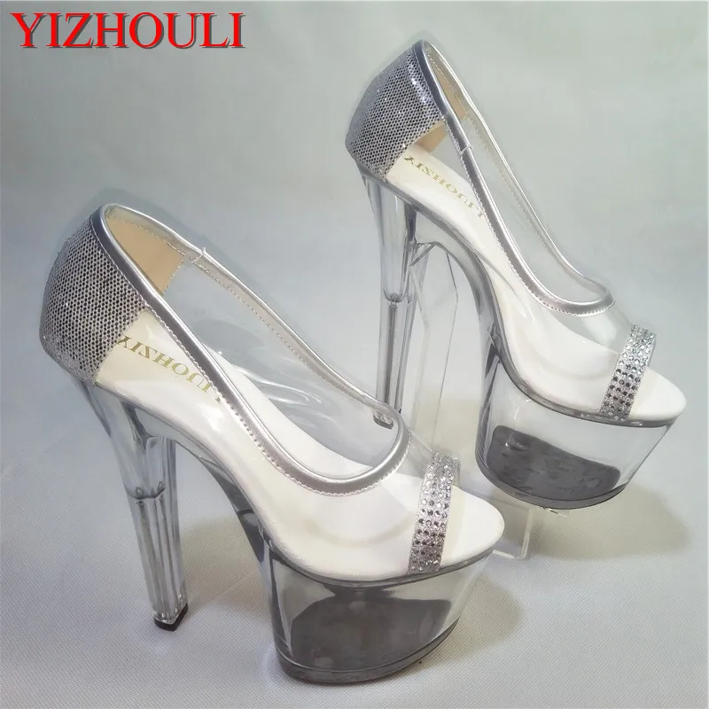 The new summer sandals silver gold 17 cm heels wedding sexy woman toe pump transparent crystal shoes
The new summer sandals silver gold 17 cm heels wedding sexy woman toe pump transparent crystal shoes