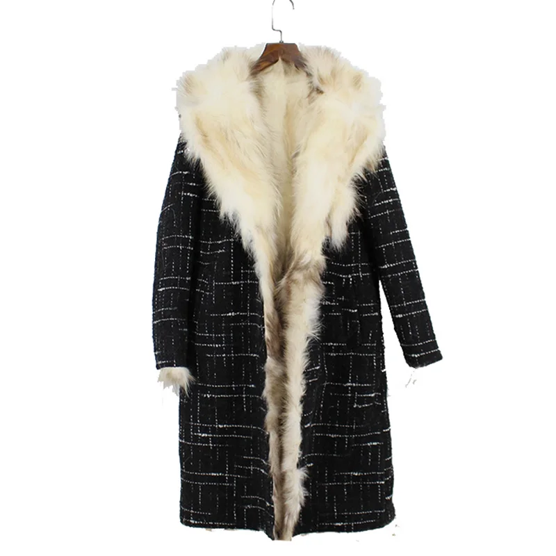 2018 new knitted woollen women real raccoon fur long coat genuine fur inside slim fashion femle outwear winter warm jacket parka
2018 new knitted woollen women real raccoon fur long coat genuine fur inside slim fashion femle outwear winter warm jacket parka