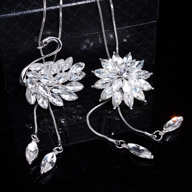 Luxury Fashion Accessories Elegant Crystal Swan Flower Pendants Necklace Long Chain Tassel Necklaces for Women Statement Jewelry
Luxury Fashion Accessories Elegant Crystal Swan Flower Pendants Necklace Long Chain Tassel Necklaces for Women Statement Jewelry