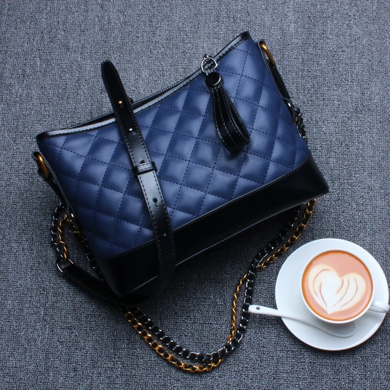 JIULIN2019 New women's bag double chain Lingge Xiaoxiang oblique bag fashion bag with the same bag color wandering bag 
JIULIN2019 New women's bag double chain Lingge Xiaoxiang oblique bag fashion bag with the same bag color wandering bag