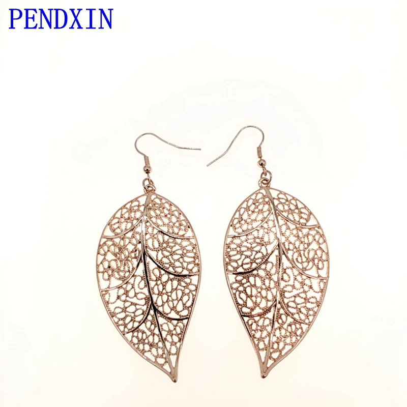 Brincos boho's long earrings women's fashion leaves club accessories fashion women's black gold leaf pierced earrings.
Brincos boho's long earrings women's fashion leaves club accessories fashion women's black gold leaf pierced earrings.
