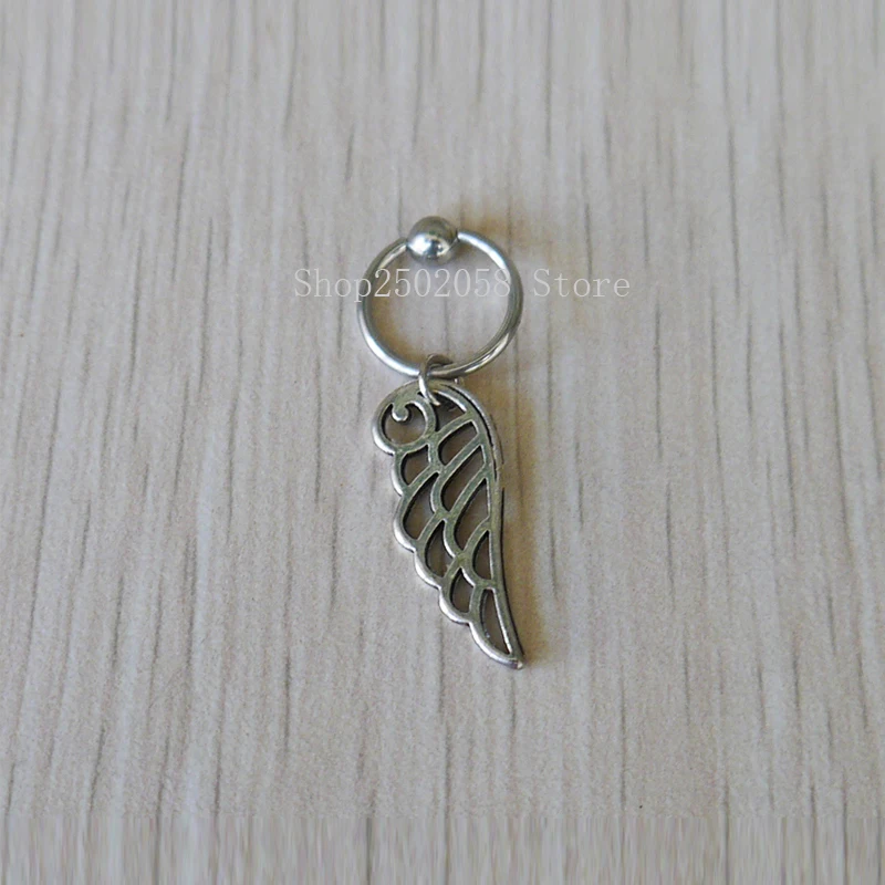New 2pcs Wing cartilage Hoop Earring 16g Tragus Helix Piercing Fashion Jewelry
New 2pcs Wing cartilage Hoop Earring 16g Tragus Helix Piercing Fashion Jewelry