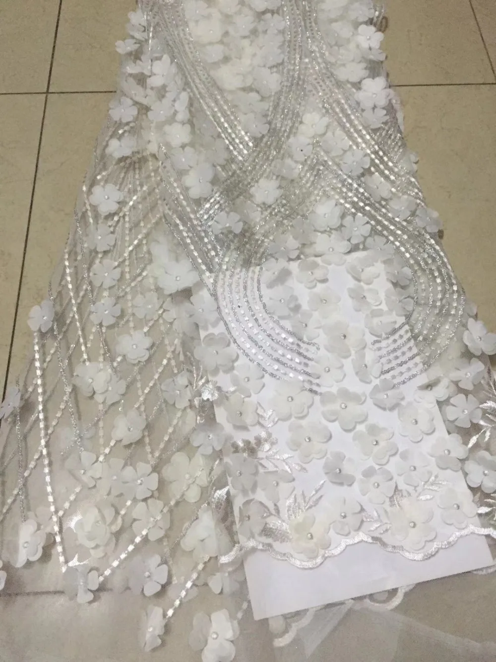 Best Selling African Lace Fabric With 3 d flower Nigerian French Fabric, 2018 High Quality African Tulle Lace Fabric
Best Selling African Lace Fabric With 3 d flower Nigerian French Fabric, 2018 High Quality African Tulle Lace Fabric