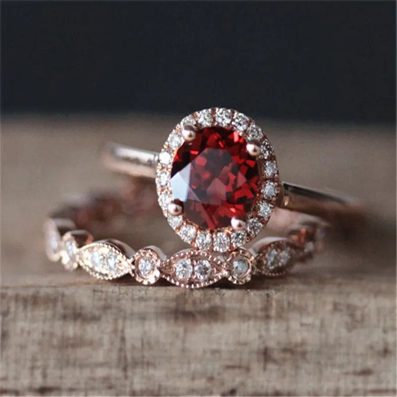 Rose Gold Ring Set Red Stone Rings for Women Wedding Engagement Crystal Ring Luxury Jewelry Bague Femme Anillos Mujer O2D139
Rose Gold Ring Set Red Stone Rings for Women Wedding Engagement Crystal Ring Luxury Jewelry Bague Femme Anillos Mujer O2D139