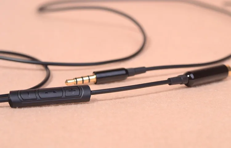3.5mm Audio Headset with Mic Microphone 1.2m Extension Cable Headphone Adapter Microphone for PC Laptap for Iphone MP3 4
3.5mm Audio Headset with Mic Microphone 1.2m Extension Cable Headphone Adapter Microphone for PC Laptap for Iphone MP3 4
