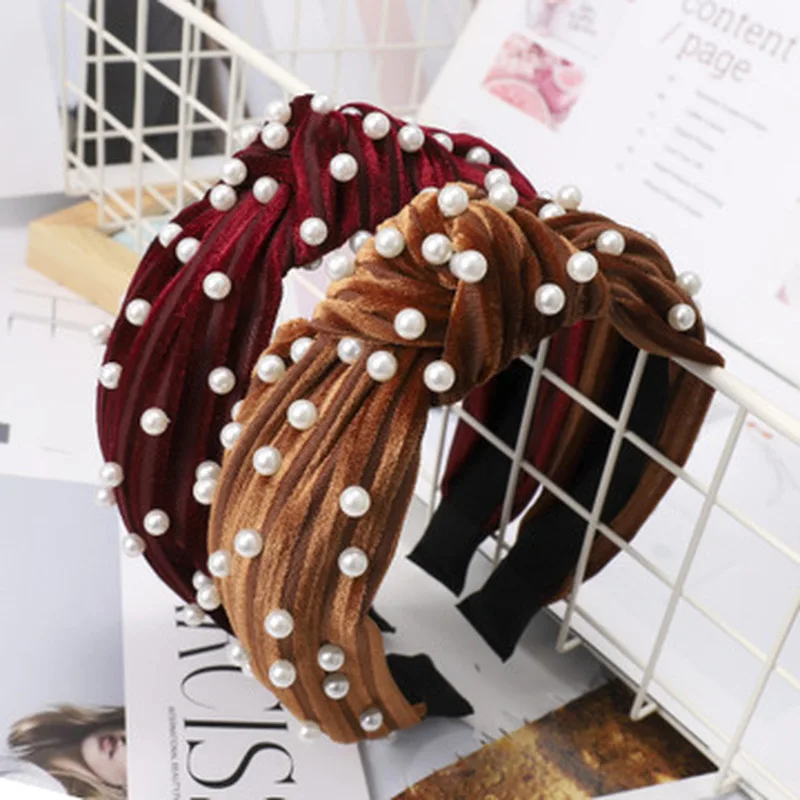 Bohemian Solid Color Soft Velvet Center Knot Wide Hairband with Pearl Knotted Hairband Customized Hair Accessories
Bohemian Solid Color Soft Velvet Center Knot Wide Hairband with Pearl Knotted Hairband Customized Hair Accessories