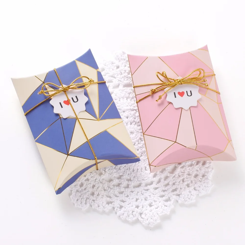 50Pcs New Pillow Ribbon Bow Present Carton Pouch Kraft Paper box Geometric Gift Boxes Wedding Party Supply Acccessories Package
50Pcs New Pillow Ribbon Bow Present Carton Pouch Kraft Paper box Geometric Gift Boxes Wedding Party Supply Acccessories Package