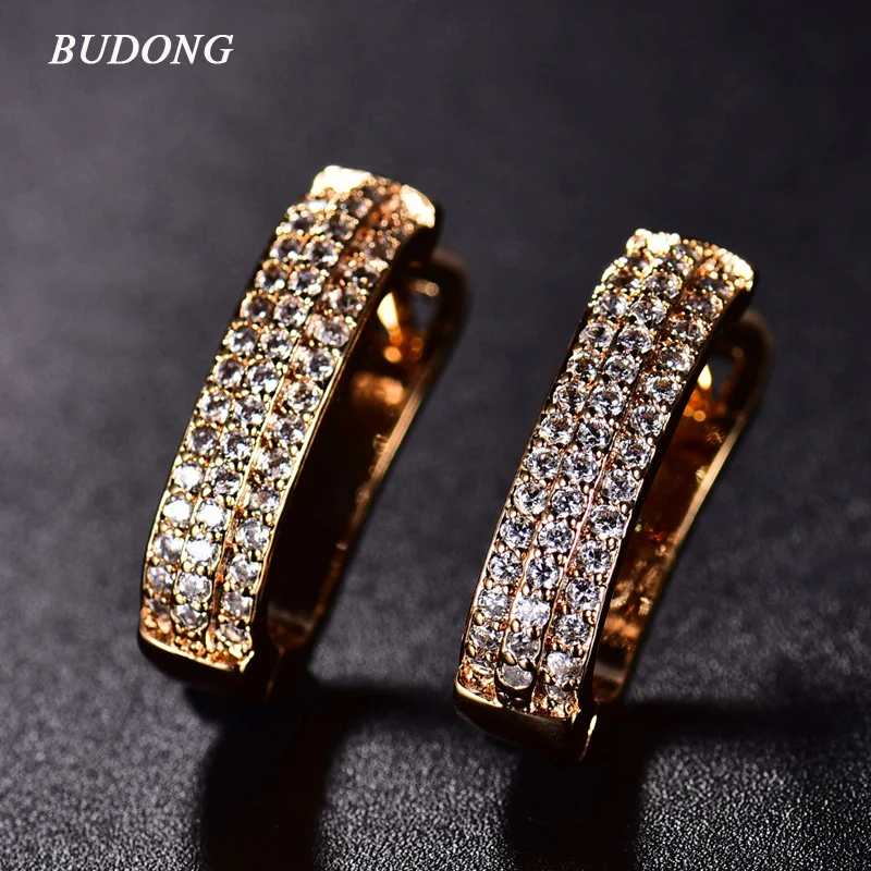 BUDONG New Arrival Fashion Hoop Earrings for Women Gold Glated Cubic Zirconia Simulated Stone Earrings Jewelry AE030
BUDONG New Arrival Fashion Hoop Earrings for Women Gold Glated Cubic Zirconia Simulated Stone Earrings Jewelry AE030