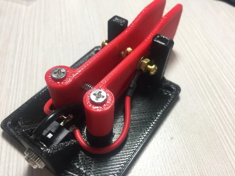 NEW Electric key AK01 automatic key transmitter exerciser Morse code shortwave radio telegraphy
NEW Electric key AK01 automatic key transmitter exerciser Morse code shortwave radio telegraphy