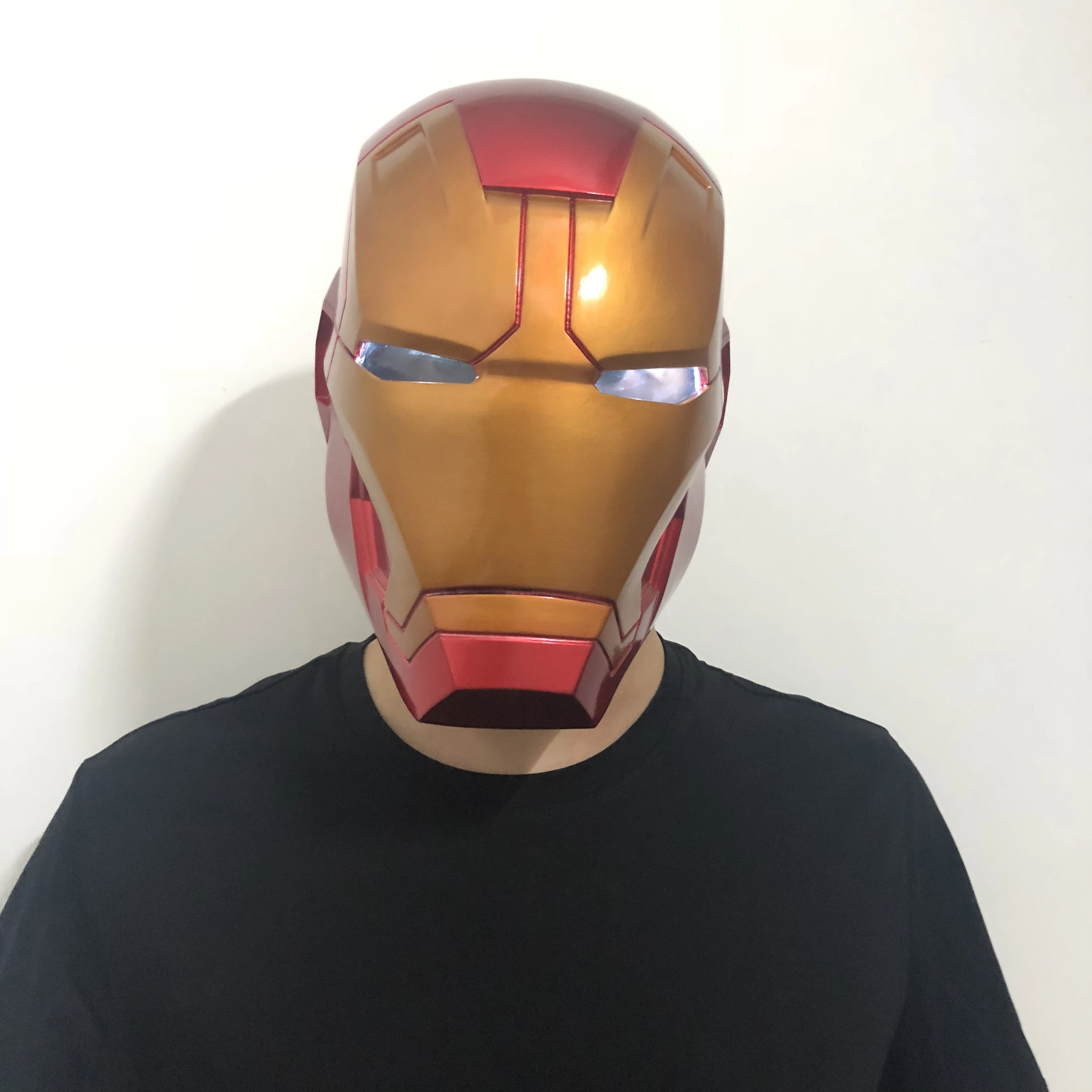 New Anime Avengers Endgame Iron Man Cosplay Props Full Face LED Helmet PVC Masks Thanos Infinity Gauntlet Gloves Halloween Party
New Anime Avengers Endgame Iron Man Cosplay Props Full Face LED Helmet PVC Masks Thanos Infinity Gauntlet Gloves Halloween Party