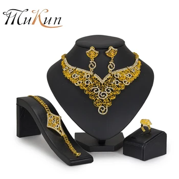 MUKUN 2018 Exquisite African Beads Jewelry Set brand Design Luxury Gold color Big Nigerian Wedding Dubai Jewelry Set Wholesale
MUKUN 2018 Exquisite African Beads Jewelry Set brand Design Luxury Gold color Big Nigerian Wedding Dubai Jewelry Set Wholesale