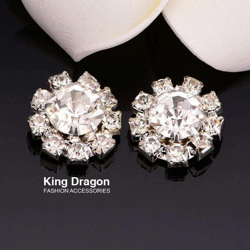Flat Back Rhinestone Embellishment Used On Flower Center 12MM 100PCS/Lot Silver Color KD27
Flat Back Rhinestone Embellishment Used On Flower Center 12MM 100PCS/Lot Silver Color KD27