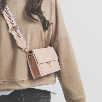 Casual Retro Matte Patchwork Crossbody Bags for Women Messenger Bags Chain Strap Shoulder Bag Lady Small Flap criss-cross Bag
Casual Retro Matte Patchwork Crossbody Bags for Women Messenger Bags Chain Strap Shoulder Bag Lady Small Flap criss-cross Bag