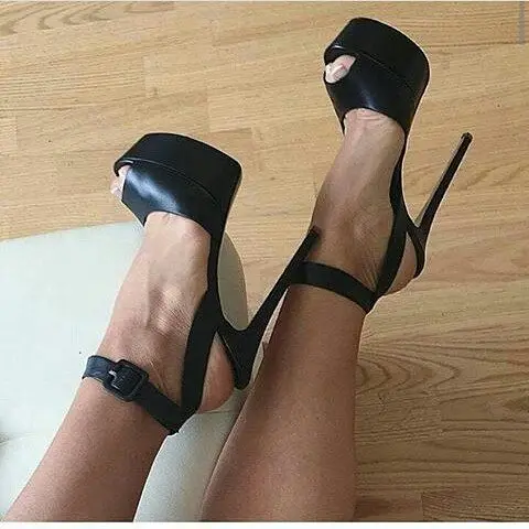 Moraima Snc Hot Selling Peep Toe Platform Pumps Woman Ankle Strap Thin Heels Sexy Sandal Super High Cutouts Gladiator Shoes
Moraima Snc Hot Selling Peep Toe Platform Pumps Woman Ankle Strap Thin Heels Sexy Sandal Super High Cutouts Gladiator Shoes