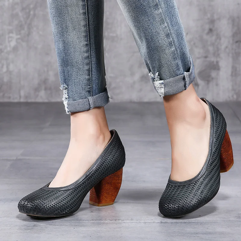 2019 Women High Heel Shoes Genuine Leather Round Toes Handmade Weaving Vintage Ladies Pumps
2019 Women High Heel Shoes Genuine Leather Round Toes Handmade Weaving Vintage Ladies Pumps