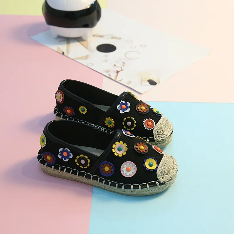 Princess Floral Accessories Slip-On Loafers Colorful Studded Fisherman Shoes for Girls Vintage Espadrille Shoe Breathable Flats
Princess Floral Accessories Slip-On Loafers Colorful Studded Fisherman Shoes for Girls Vintage Espadrille Shoe Breathable Flats