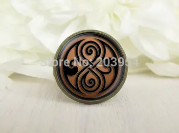 wholesale 12pcs doctor who brown line Adjustable ring brass pendant men women fashion vintage steampunk new xmas gift boy
wholesale 12pcs doctor who brown line Adjustable ring brass pendant men women fashion vintage steampunk new xmas gift boy