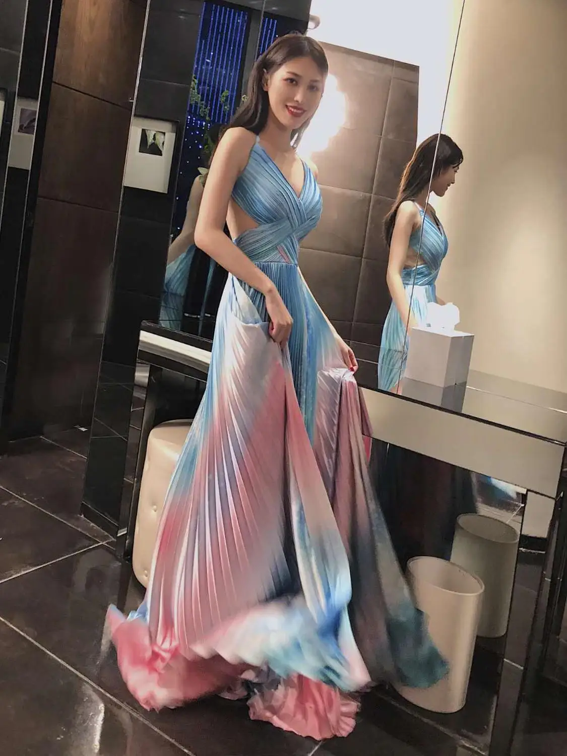Women's New Products 2019 Summer Celebrity Party Strap Tube Top V-neck Leaky Back Puff MAXI Long Fashion Elegant Dr Dress + suit
Women's New Products 2019 Summer Celebrity Party Strap Tube Top V-neck Leaky Back Puff MAXI Long Fashion Elegant Dr Dress + suit