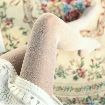 Printing Hot Sexy Jumpsuit Summer Peacock Tail Carved Hollow Anti-hook Stockings New Ladies Ankle No Trace Connection Stockings
Printing Hot Sexy Jumpsuit Summer Peacock Tail Carved Hollow Anti-hook Stockings New Ladies Ankle No Trace Connection Stockings