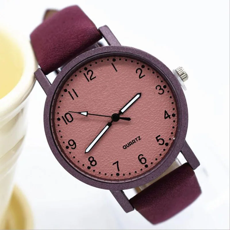 New Fashion Women'S Belt Quartz Watch Men And Women Style Luxury Simple Style Design Watch Men'S Leather Alloy Gift Clock
New Fashion Women'S Belt Quartz Watch Men And Women Style Luxury Simple Style Design Watch Men'S Leather Alloy Gift Clock