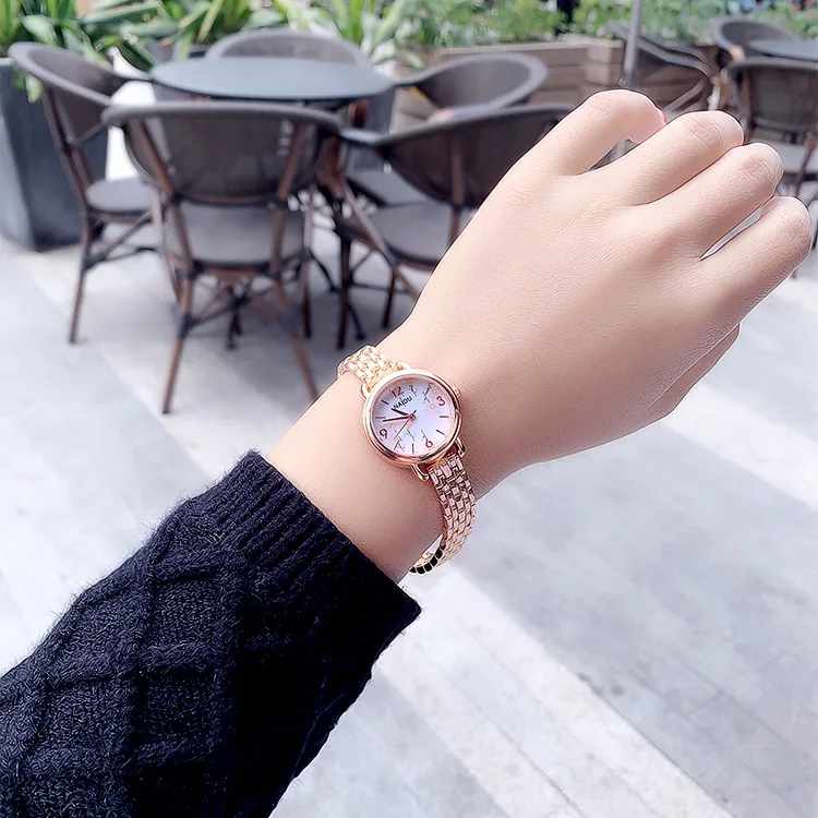 Luxury Rose Gold Female Watch for Women Artistic Bracelet Ladies Watch Simple Leisure Small Flower Dial Students Watch Wholesale
Luxury Rose Gold Female Watch for Women Artistic Bracelet Ladies Watch Simple Leisure Small Flower Dial Students Watch Wholesale