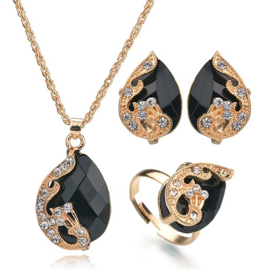 Women Water Drop Jewelry Set Color CZ Crystal Gold Color Chain Necklace Pendant Earring Ring Set Rhinestone Party Jewelry Sets
Women Water Drop Jewelry Set Color CZ Crystal Gold Color Chain Necklace Pendant Earring Ring Set Rhinestone Party Jewelry Sets