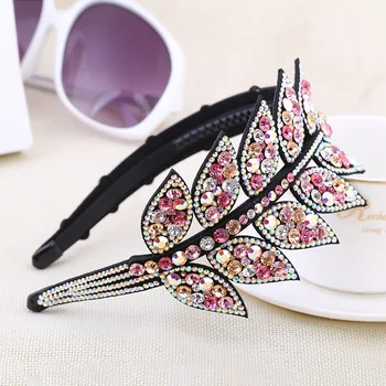 Korean Girl Simple Exquisite Leaves HairBands Women Fashion Shiny Rhinestone Headdress Hair Accessories Creativity Gift
Korean Girl Simple Exquisite Leaves HairBands Women Fashion Shiny Rhinestone Headdress Hair Accessories Creativity Gift