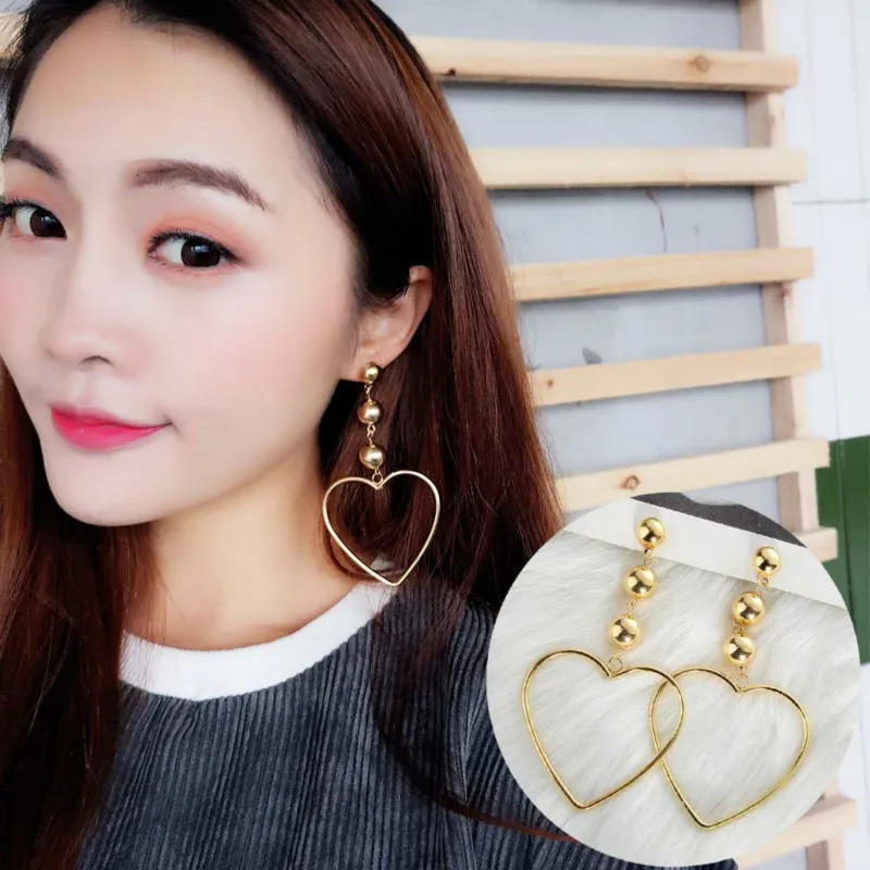 Korean version of the show section love temperament long personality imitation pearl pendant tassel earrings
Korean version of the show section love temperament long personality imitation pearl pendant tassel earrings