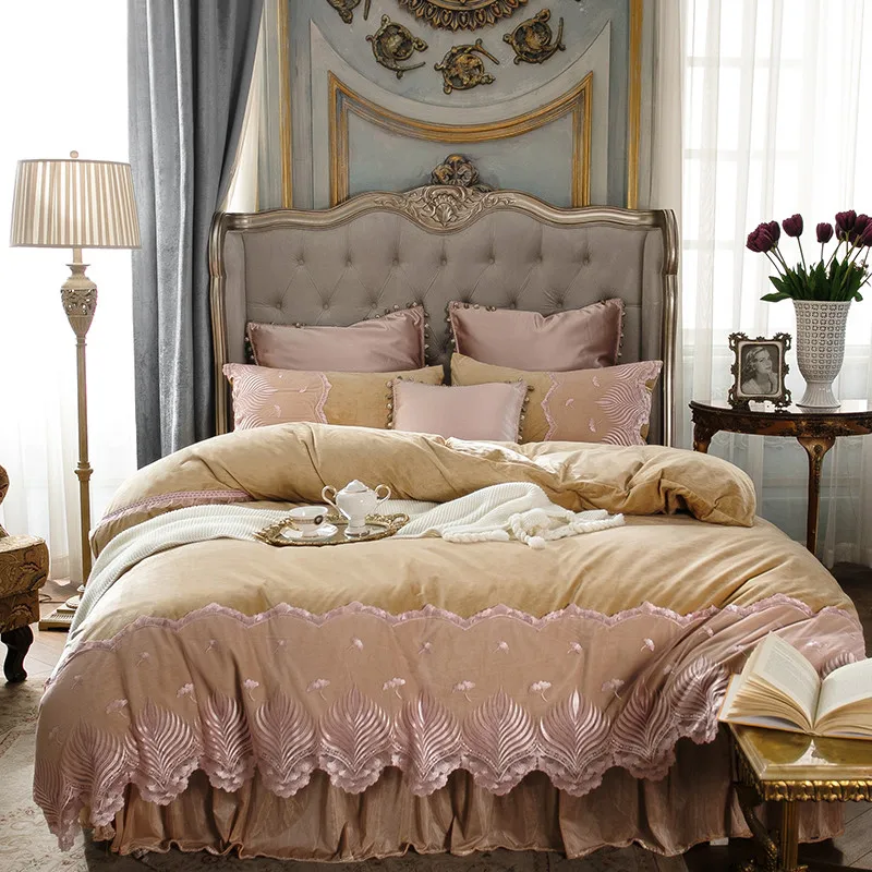 Beige Red Green Pink Blue Fleece Fabric Winter Thick Bedding set Luxury Lace Crystal Velvet Duvet Cover Bed sheet Pillowcases
Beige Red Green Pink Blue Fleece Fabric Winter Thick Bedding set Luxury Lace Crystal Velvet Duvet Cover Bed sheet Pillowcases