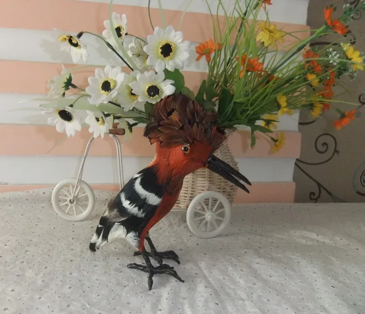 Simulation feathered animal simulation hoopoe simulation teaching model for the bird photography props home furnishing articles
Simulation feathered animal simulation hoopoe simulation teaching model for the bird photography props home furnishing articles