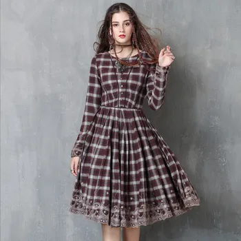 Winter Dress 2017 SIPAIYA New Retro Cotton Plaid Vestidos O-Neck Long Sleeve Flower Embroidery Swing Hem Women Dresses A82061
Winter Dress 2017 SIPAIYA New Retro Cotton Plaid Vestidos O-Neck Long Sleeve Flower Embroidery Swing Hem Women Dresses A82061