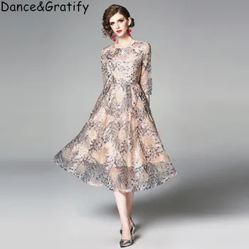 New 2019 Summer Embroidery Flowers Women Elegant Gauze Lace Party Dress Female Large Size Chic Dress
New 2019 Summer Embroidery Flowers Women Elegant Gauze Lace Party Dress Female Large Size Chic Dress