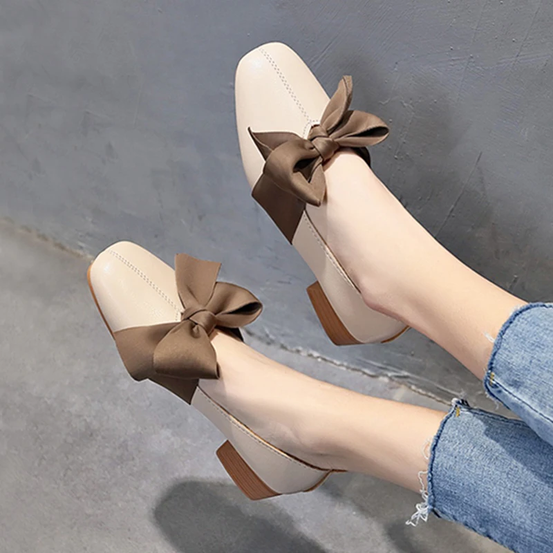 Retro Beige Women Mules Shoes 2019 Spring Newest Square Heels Female Low Top Pumps Bow Retro Women's Shoes
Retro Beige Women Mules Shoes 2019 Spring Newest Square Heels Female Low Top Pumps Bow Retro Women's Shoes