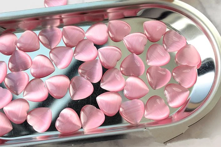 New style 50pcs/lot 18mm pink color Cartoon hearts shape flatback resin beads diy jewelry earring/garment pendant accessory
New style 50pcs/lot 18mm pink color Cartoon hearts shape flatback resin beads diy jewelry earring/garment pendant accessory