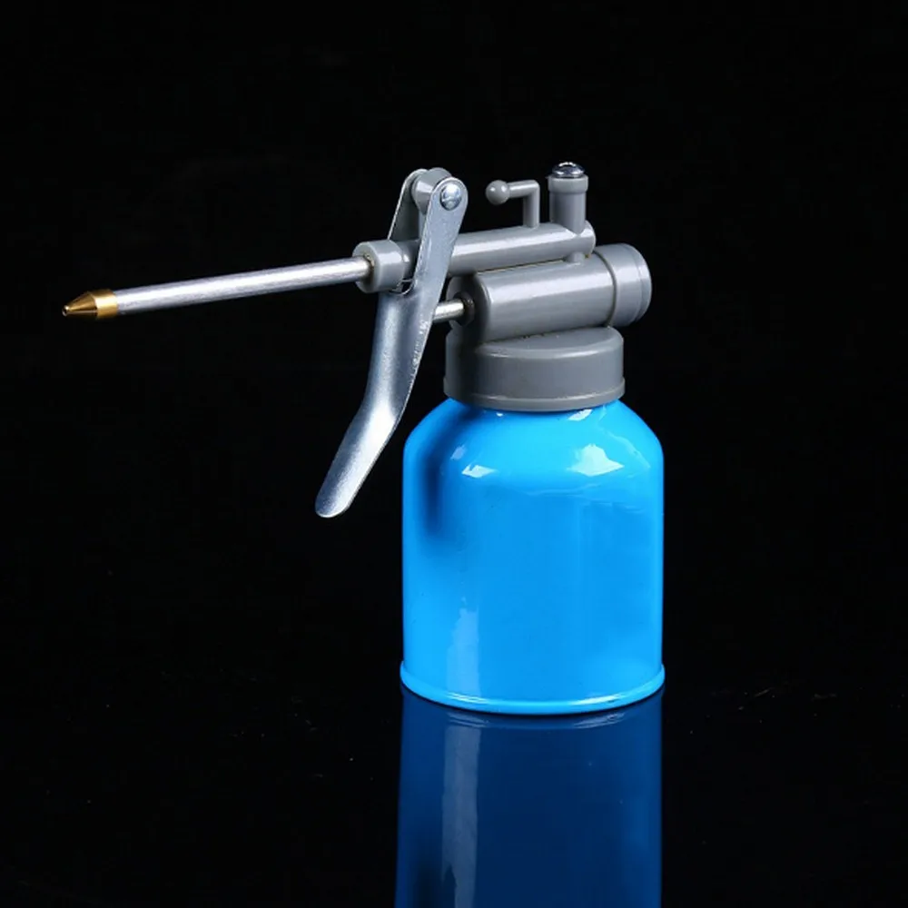 Machine Oiler Pump Spray Gun Metal Oiler 250CC 500CC High Pressure Long Beak Oil Can Pot Hand Tools For Lubricating Airbrush
Machine Oiler Pump Spray Gun Metal Oiler 250CC 500CC High Pressure Long Beak Oil Can Pot Hand Tools For Lubricating Airbrush