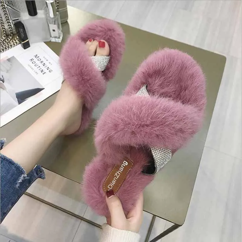 Winter Women Home Slippers with Faux Fur Fashion Warm Shoes Woman Slip on Flats Female Slides Black Pink Plus Size 41
Winter Women Home Slippers with Faux Fur Fashion Warm Shoes Woman Slip on Flats Female Slides Black Pink Plus Size 41
