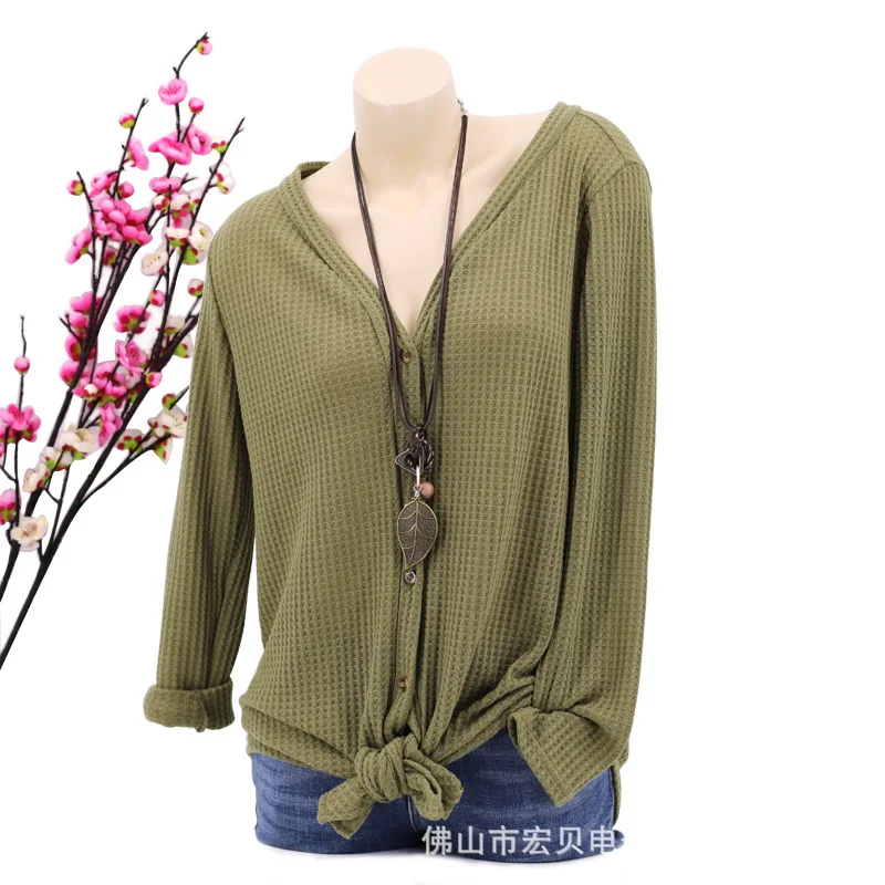 Large size ladies Blouse2019 spring and autumn new V-neck button long-sleeved cardigan shirt
Large size ladies Blouse2019 spring and autumn new V-neck button long-sleeved cardigan shirt