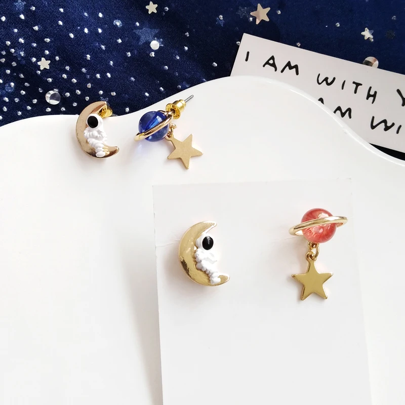 Fashion Cartoon Blue Pink Star Moon Astronaut Asymmetric Stud Earrings For Women Cute Jewelry Ear Accessories Wholesale
Fashion Cartoon Blue Pink Star Moon Astronaut Asymmetric Stud Earrings For Women Cute Jewelry Ear Accessories Wholesale
