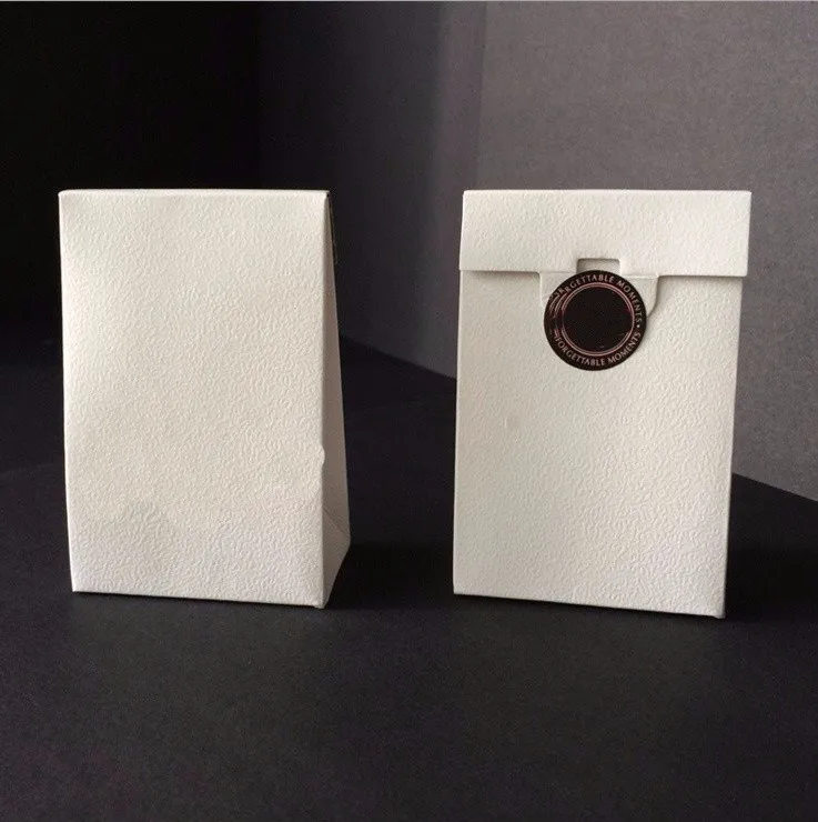 Wholesale 100pcs Exquisite High-Quality Mini White Paper Gift Bag 9*6*3cm Fit Europe Original pan Jewelry Box Packaging Bag
Wholesale 100pcs Exquisite High-Quality Mini White Paper Gift Bag 9*6*3cm Fit Europe Original pan Jewelry Box Packaging Bag