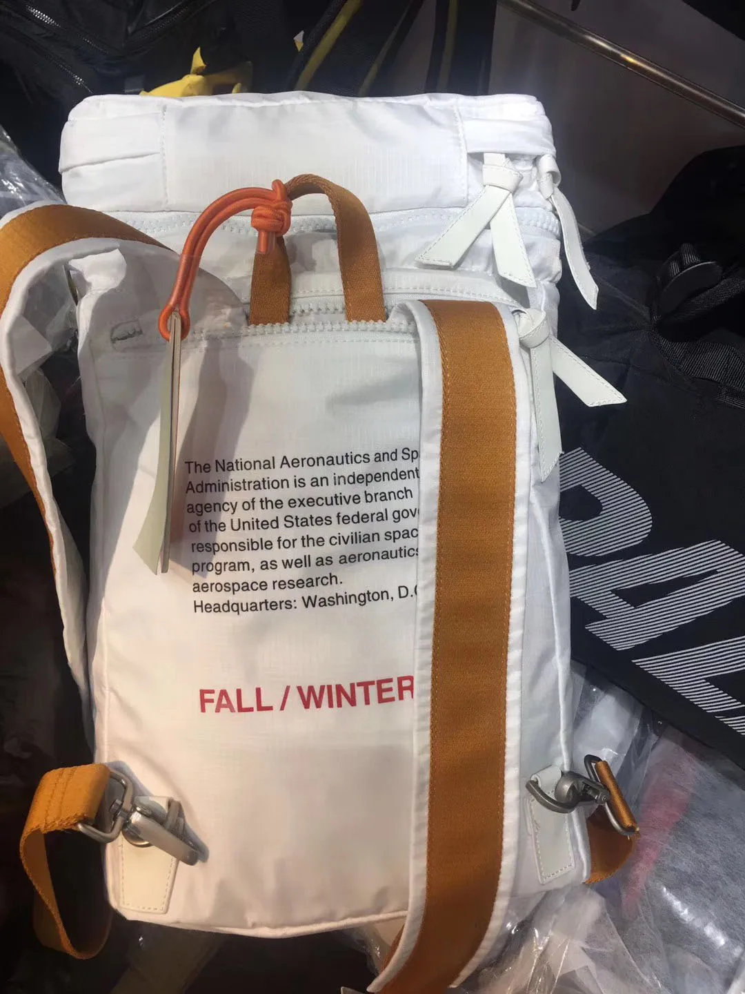 2019 Best Version 1:1 Heron Preston US Space Printed Women Men Bucket bag Schoolbag Hiphop Streetwear Men Shouder Bags Backpack
2019 Best Version 1:1 Heron Preston US Space Printed Women Men Bucket bag Schoolbag Hiphop Streetwear Men Shouder Bags Backpack