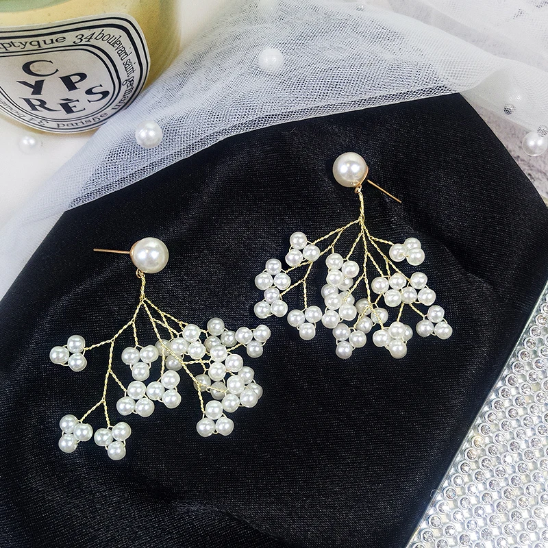 New Classic Fashion Imitation Pearl Geometric Earrings For Women Pendant Irregular Branch Earrings For Women Pendant Earrings
New Classic Fashion Imitation Pearl Geometric Earrings For Women Pendant Irregular Branch Earrings For Women Pendant Earrings