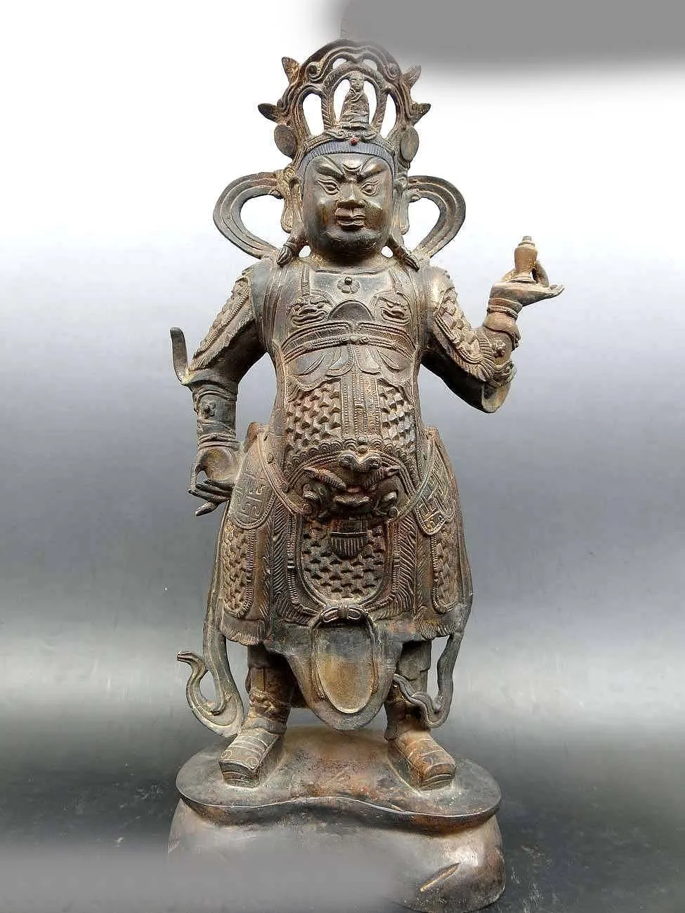 18" Old pure bronze China buddhism Tibet heavenly king buddha sculpture Statue A(0505)
18" Old pure bronze China buddhism Tibet heavenly king buddha sculpture Statue A(0505)