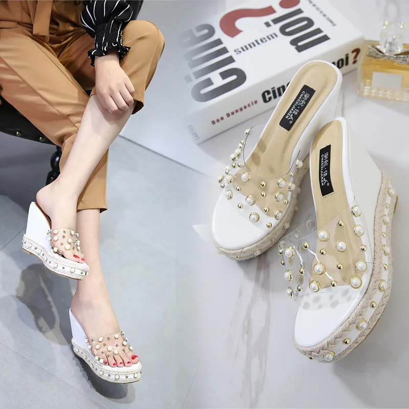 Super High Heels Women Summer Shoes Pearl Transparent Platform Sandals Rivet Knitted Wedges Sandalias mujer 2018 Slides newest
Super High Heels Women Summer Shoes Pearl Transparent Platform Sandals Rivet Knitted Wedges Sandalias mujer 2018 Slides newest