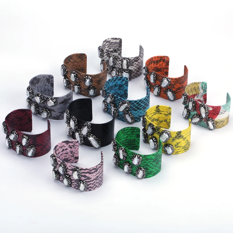 Natural Freshwater Pearl Beads Charm Pave Rhinestone Multi Colors Snake Leather Wide Wrap Open Bangles Cuff Bracelet for Women
Natural Freshwater Pearl Beads Charm Pave Rhinestone Multi Colors Snake Leather Wide Wrap Open Bangles Cuff Bracelet for Women