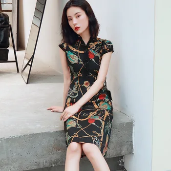 Stylish Ladies Polyester Cheongsam 2019 Chinese style Mandarin Collar Knee Length Dress Womens Qipao Slim Party Dresses Vestido
Stylish Ladies Polyester Cheongsam 2019 Chinese style Mandarin Collar Knee Length Dress Womens Qipao Slim Party Dresses Vestido