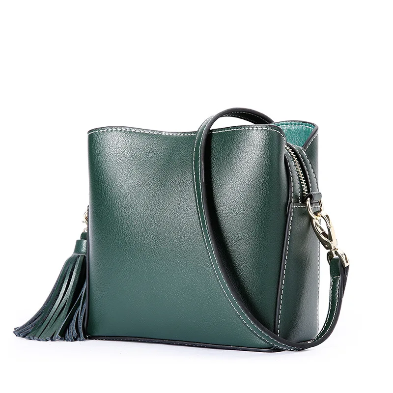 2020 New Genuine Leather Women's Bag Europe Fashion Female Shoulder Bags Ladies Small Square Cowhide Cross Body Bags Tassels
2020 New Genuine Leather Women's Bag Europe Fashion Female Shoulder Bags Ladies Small Square Cowhide Cross Body Bags Tassels