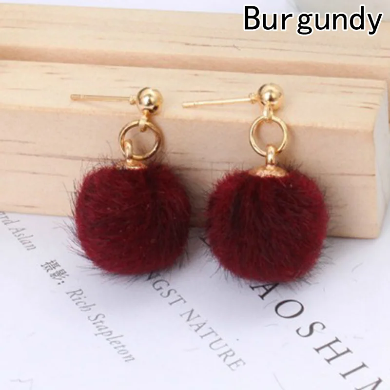 zheFanku Fashion Simple Autumn Winter Furry Beads Short Stud Earrings Women Lovely Candy Color Earrings Drop Shipping
zheFanku Fashion Simple Autumn Winter Furry Beads Short Stud Earrings Women Lovely Candy Color Earrings Drop Shipping